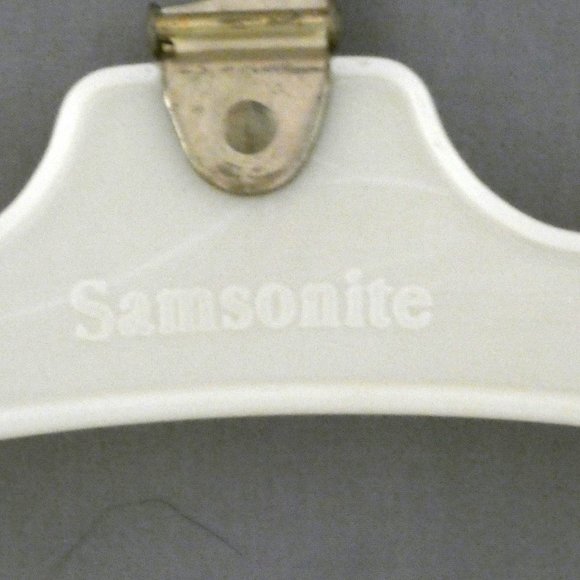 Set of 2 Vintage Samsonite Plastic Folding Travel Clothes Hangers - Picture 2 of 3